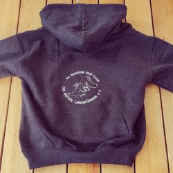 Kinder Hoodie mit Logo-Stick